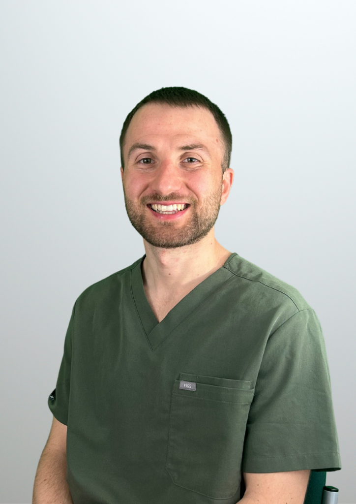 Dr Cameron Mackellar